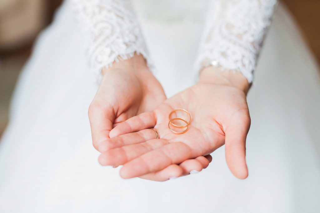 結婚指輪の値引きはできる？交渉テクニックとは？
